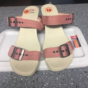 Nice slide in Sandals